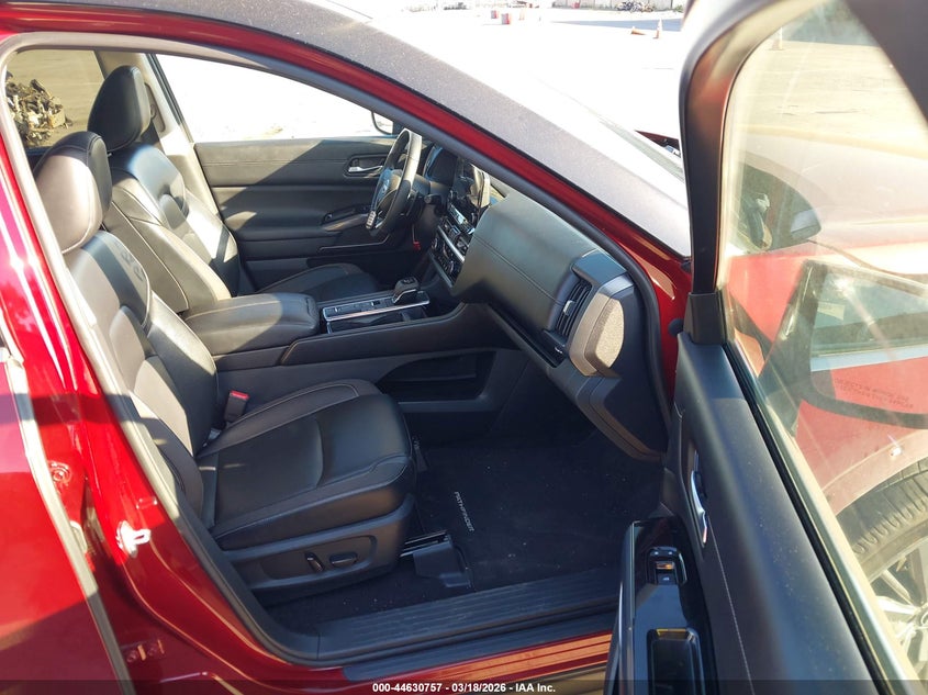 2022 Nissan Pathfinder Sl 2Wd