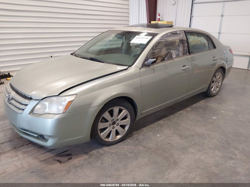 2005 Toyota Avalon Xls