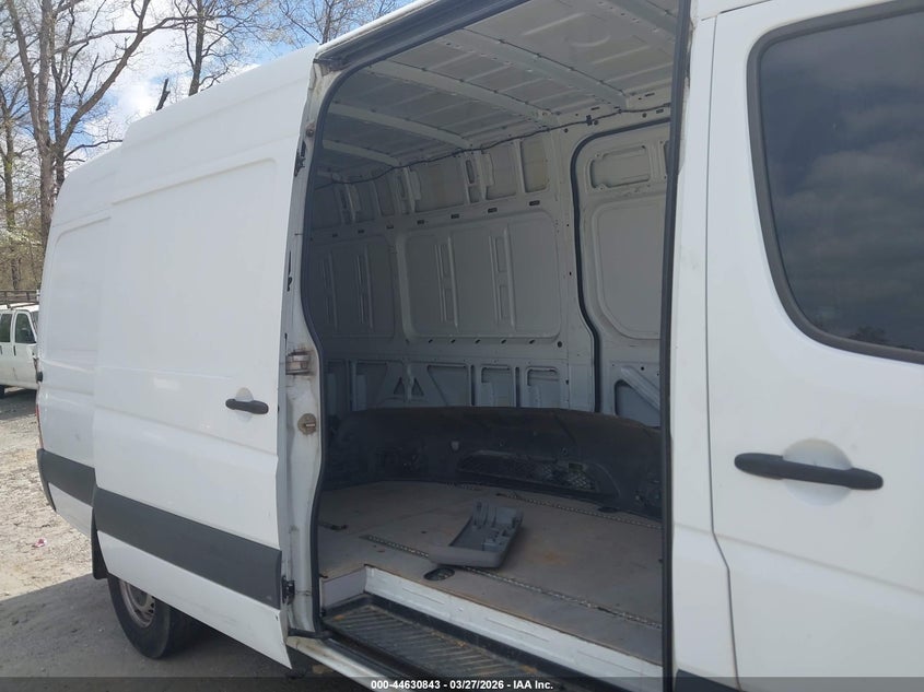 2007 Dodge Sprinter Van 2500 High Roof VIN: WD0PE845075210123 Lot: 44630843