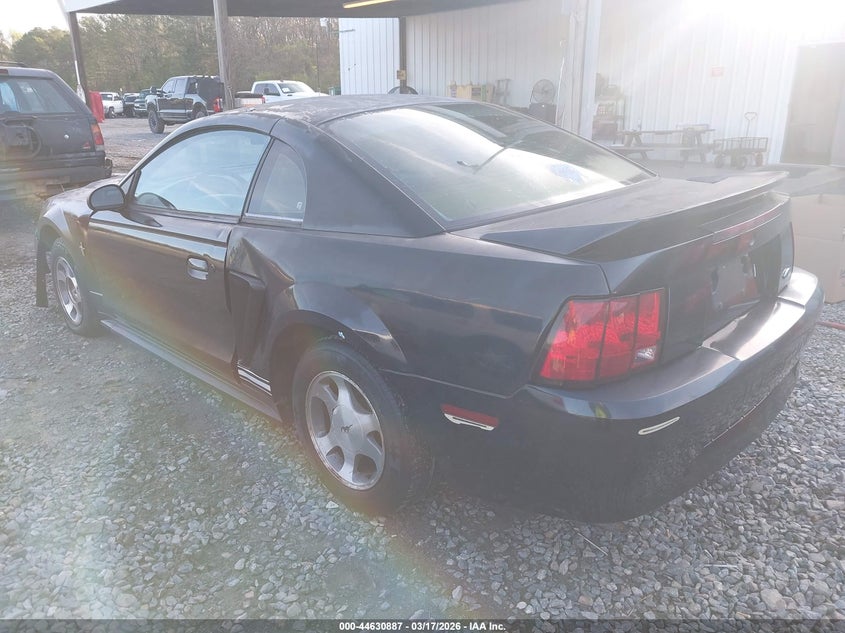 2000 Ford Mustang