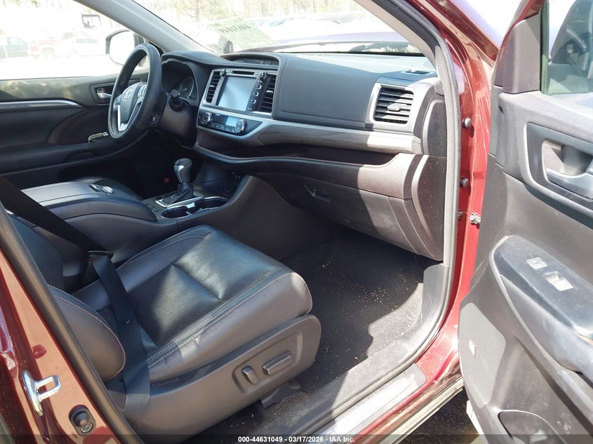 2018 Toyota Highlander 3.5 Limited brown Lot 111044631049 Vin 5TDDZRFH2JS846038