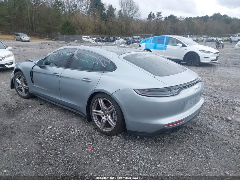 2023 Porsche Panamera 4/4 Platinum Edition/Platinum Edition