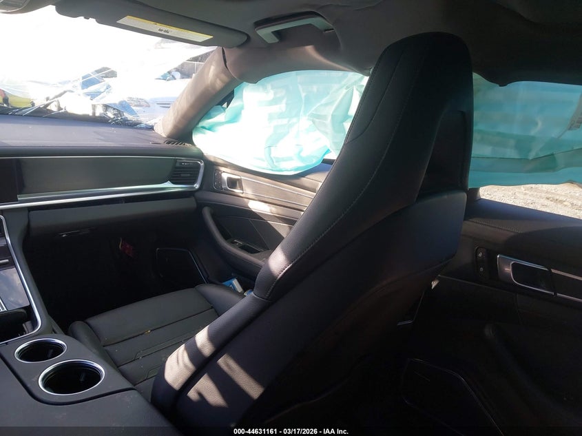 2023 Porsche Panamera 4/4 Platinum Edition/Platinum Edition