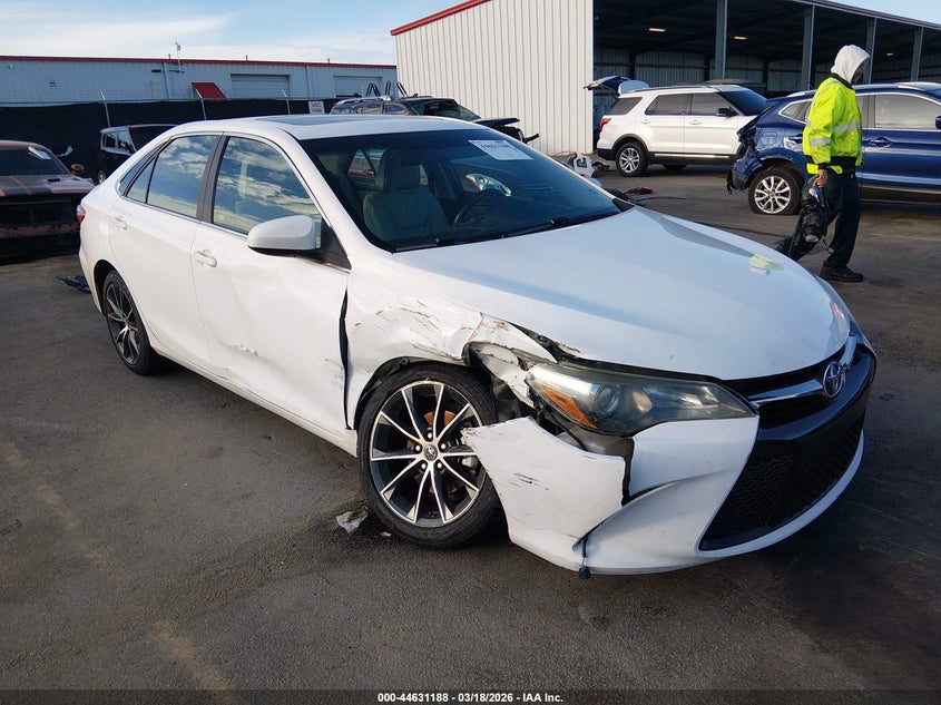 2015 Toyota Camry Xse