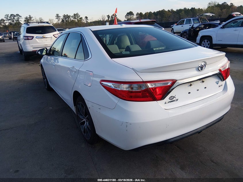 2015 Toyota Camry Xse
