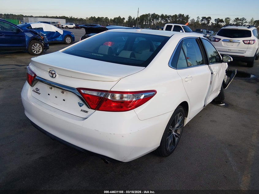 2015 Toyota Camry Xse