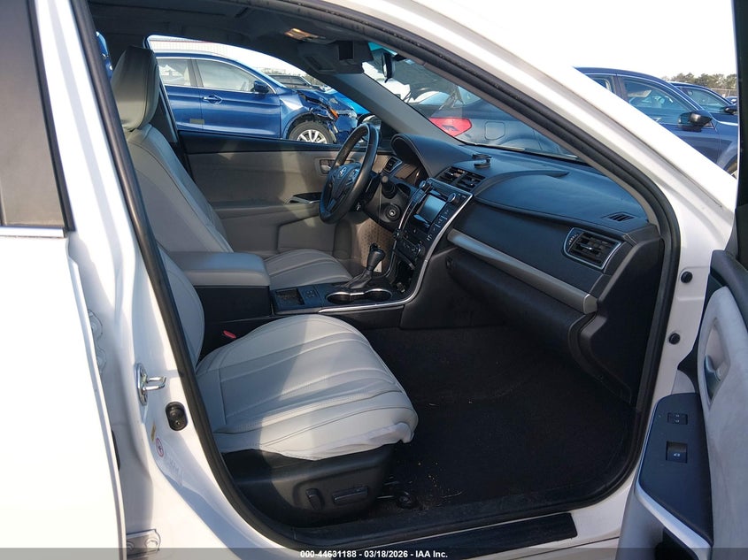 2015 Toyota Camry Xse