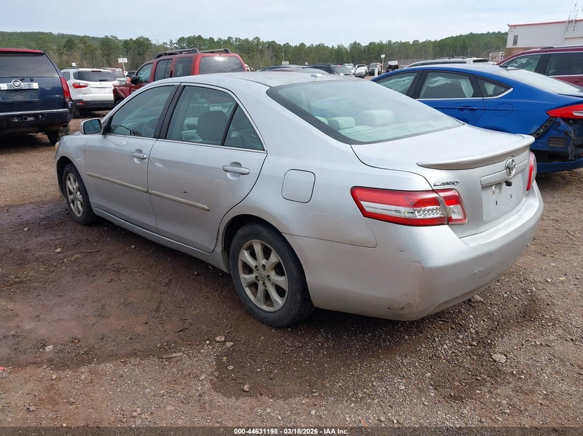 2011 Toyota Camry Le