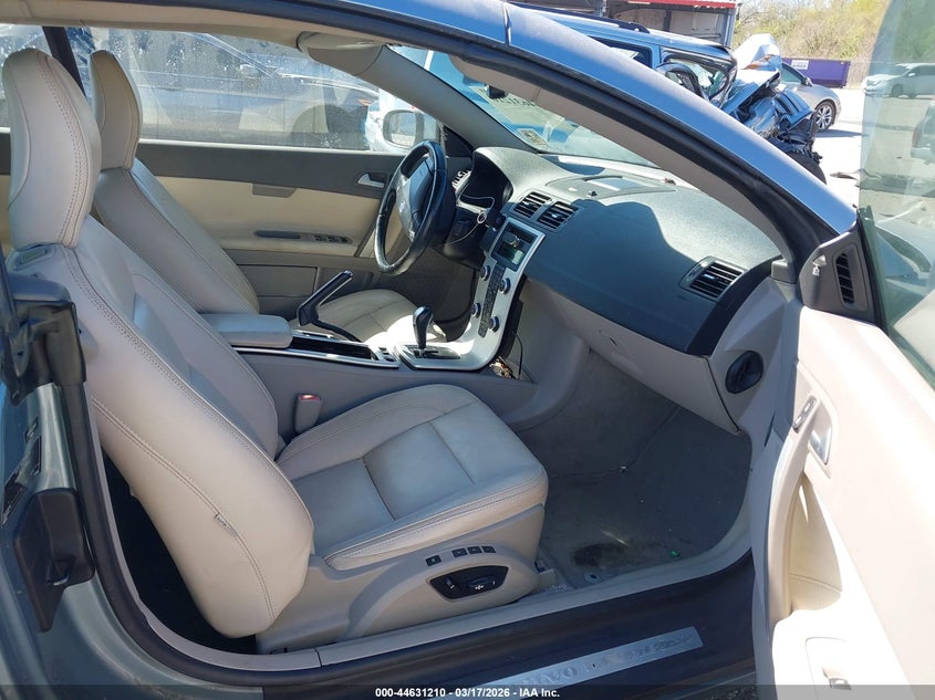 2013 Volvo C70 T5/T5 Platinum/T5 Premier Plus