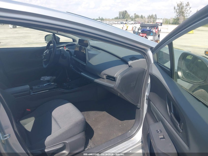 2024 Toyota Prius Le