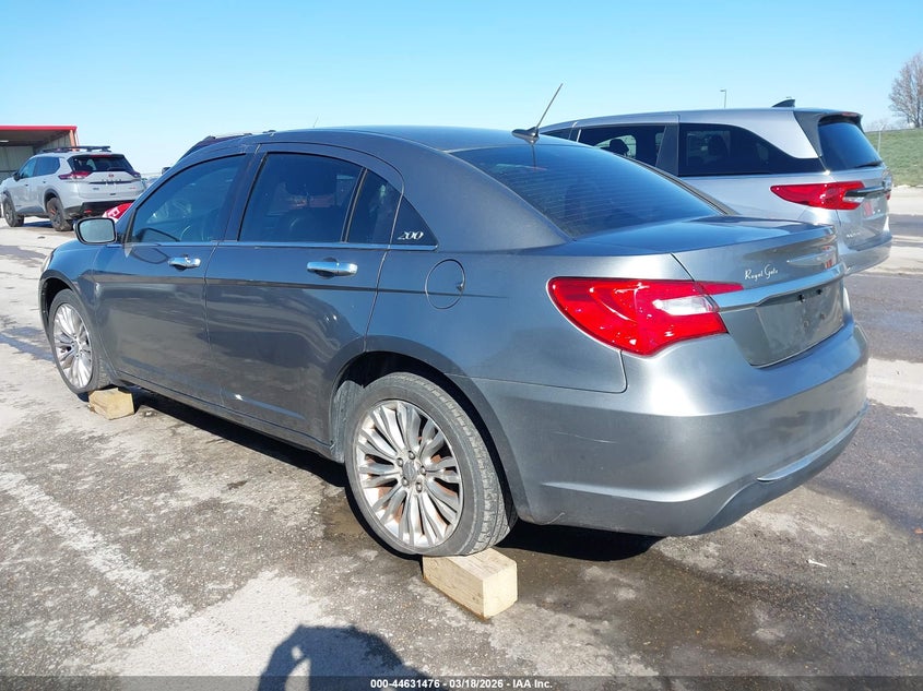 2011 Chrysler 200 Limited