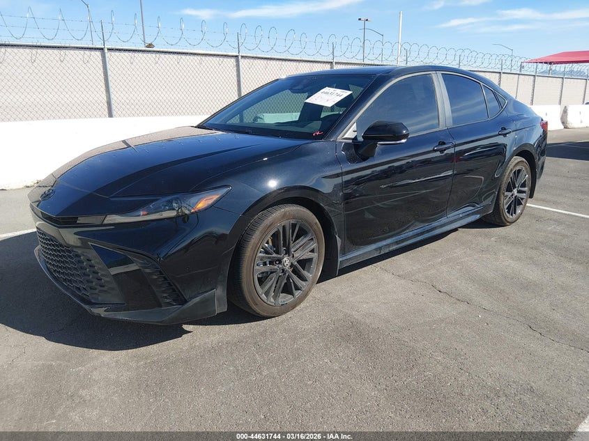 Vin: 4t1daack2tu650961, lot: 45128724, toyota camry se 20262