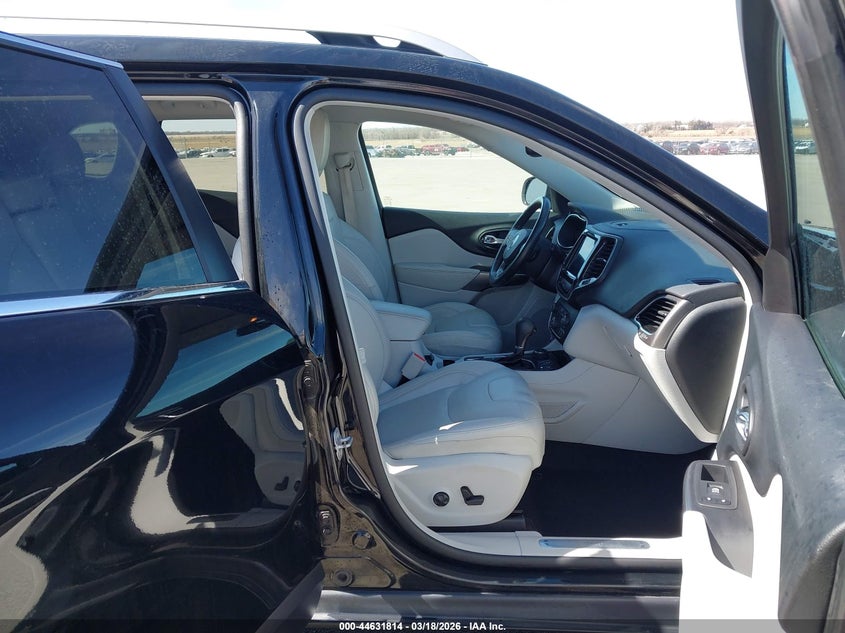 2020 JEEP CHEROKEE auction photo 5