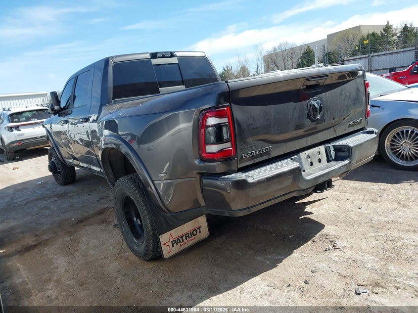 2022 Ram 3500 Ram Laramie 4X4 6'4 Box grey Lot 111044631964 Vin 3C63RRML5NG311607