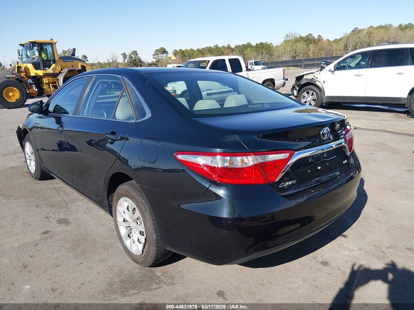 2016 Toyota Camry Le