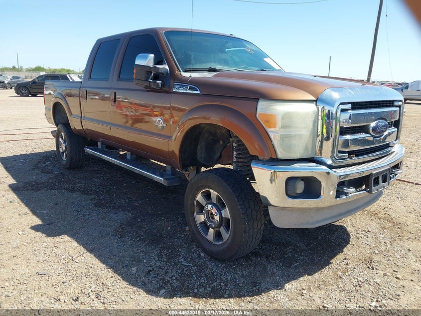 2012 FORD F-250 LARIAT