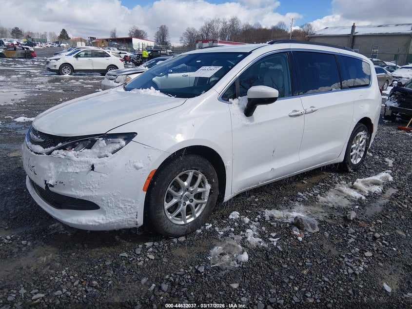 2021 Chrysler Voyager Lxi