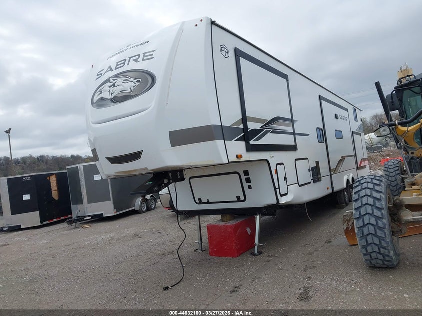 5ZT3SR1B8T6117174 2026 FOREST RIVER SABRE 36DBB photo 1
