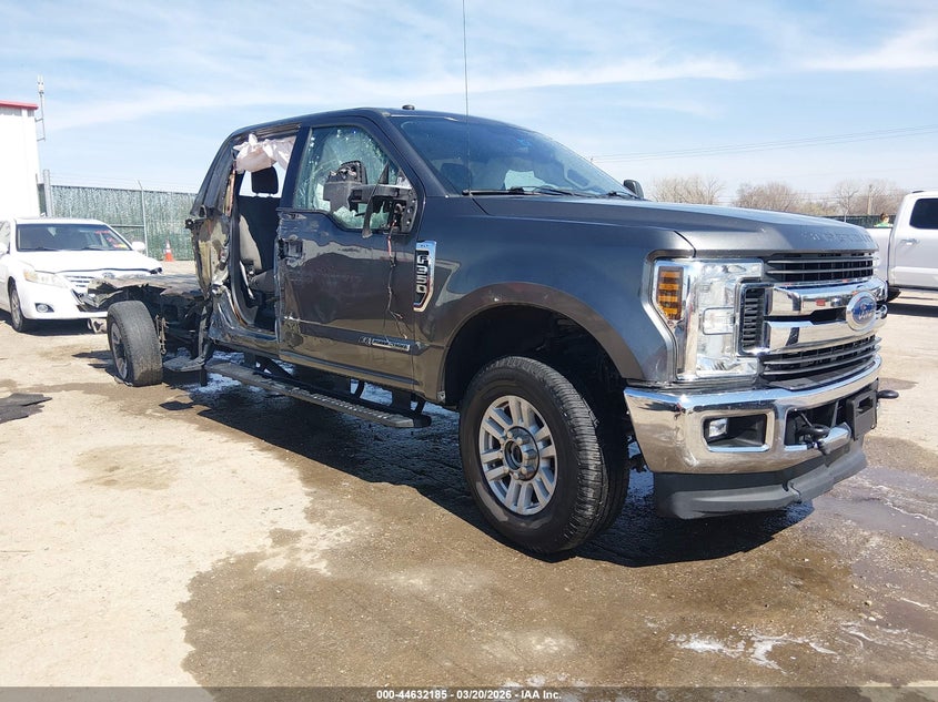 2019 FORD F-350 XLT