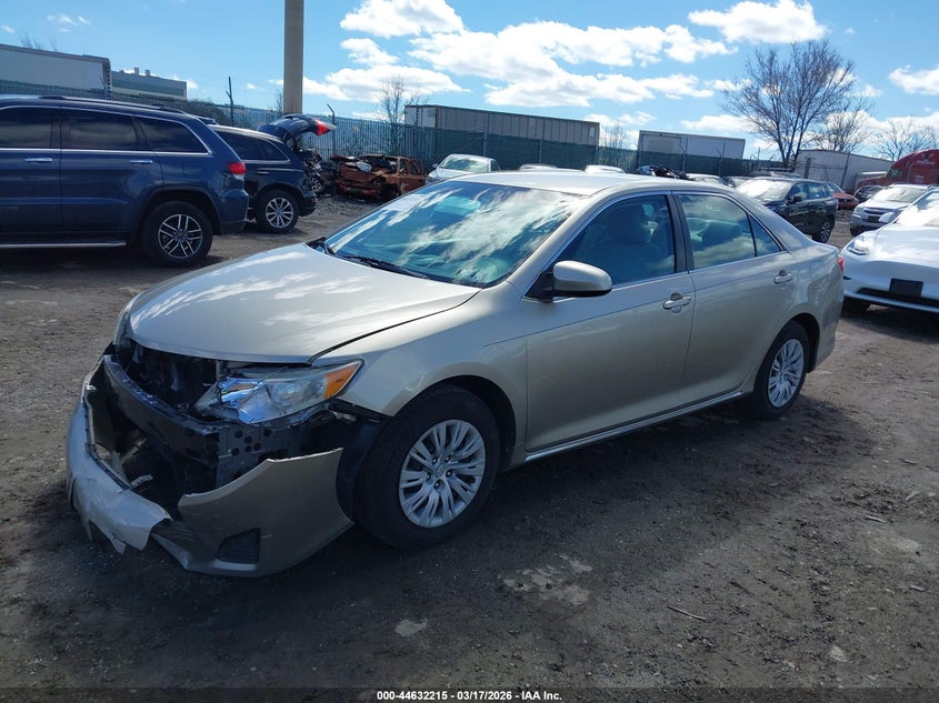 2013 Toyota Camry Le