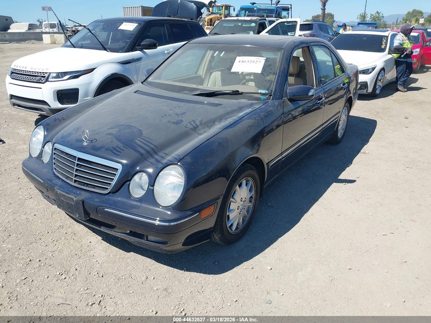 2000 Mercedes-Benz E 320