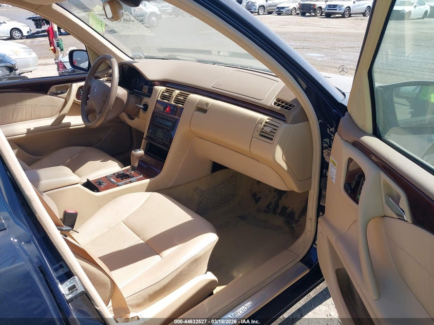 2000 Mercedes-Benz E 320