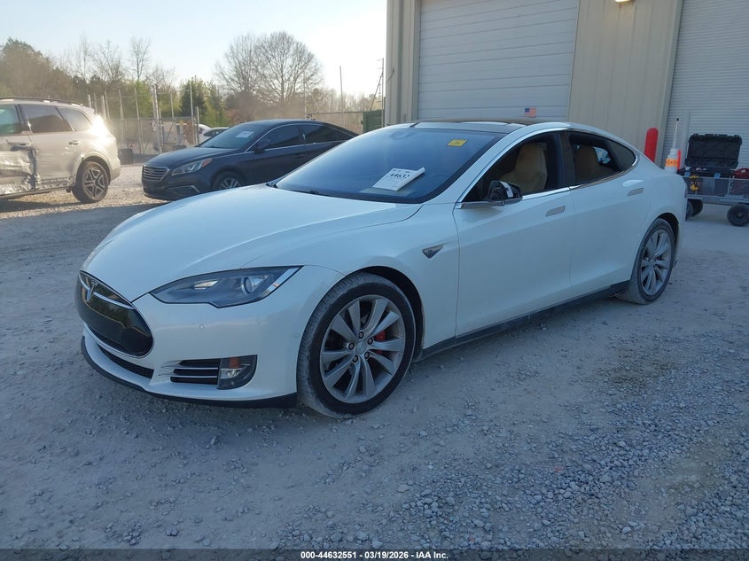 Vin: 5yjsa1e48ff116371, lot: 45129531, tesla model s 85d/p85d 20152