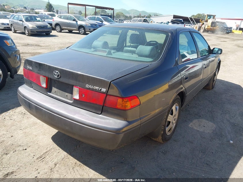 2000 Toyota Camry Le