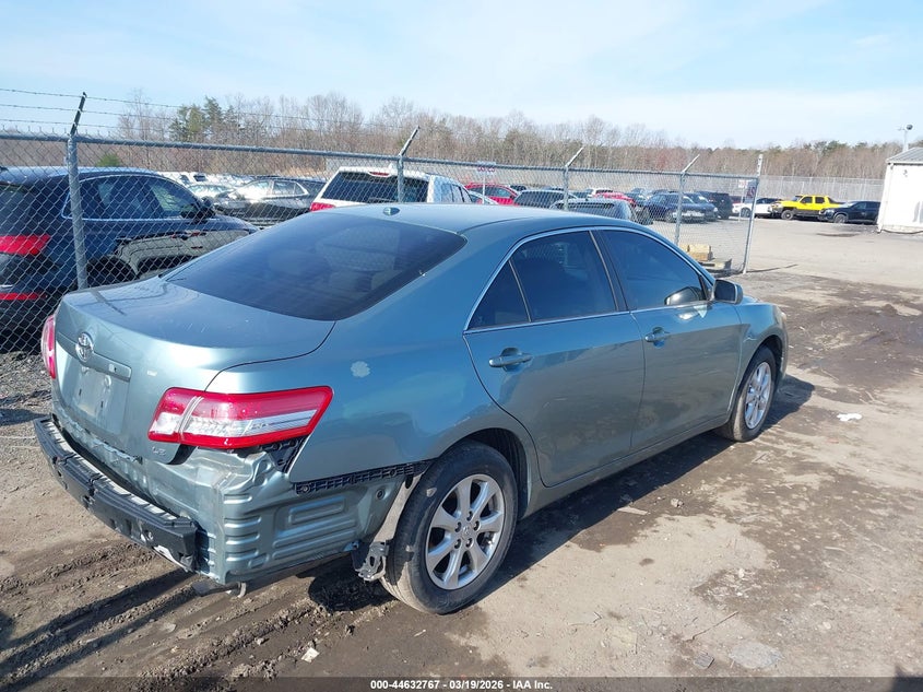 2011 Toyota Camry Le