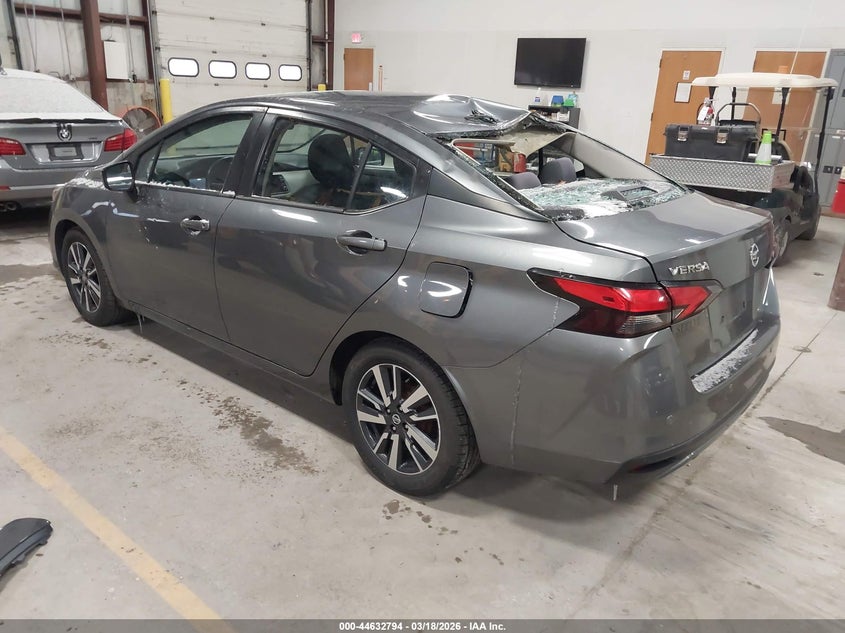 2021 NISSAN VERSA auction photo 3