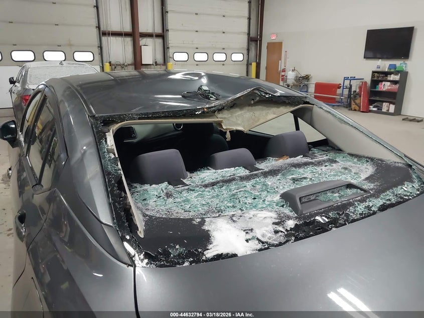 2021 NISSAN VERSA auction photo 6