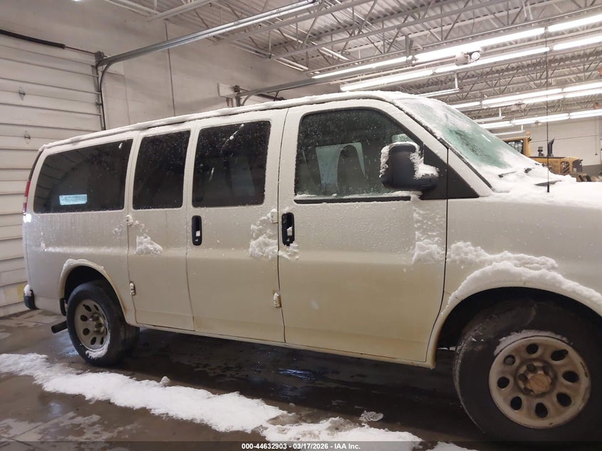 2013 CHEVROLET EXPRESS 1500 LS · Фото 13