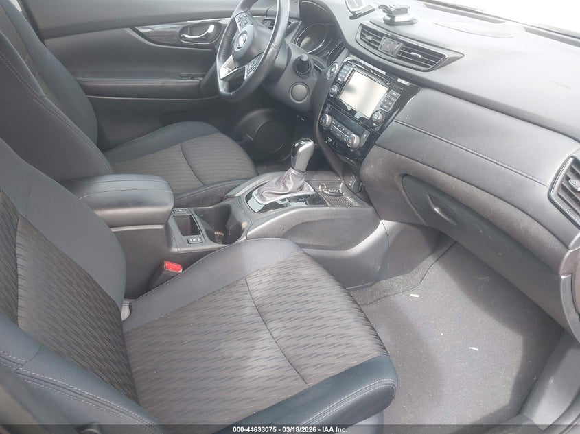 2017 Nissan Rogue Sv