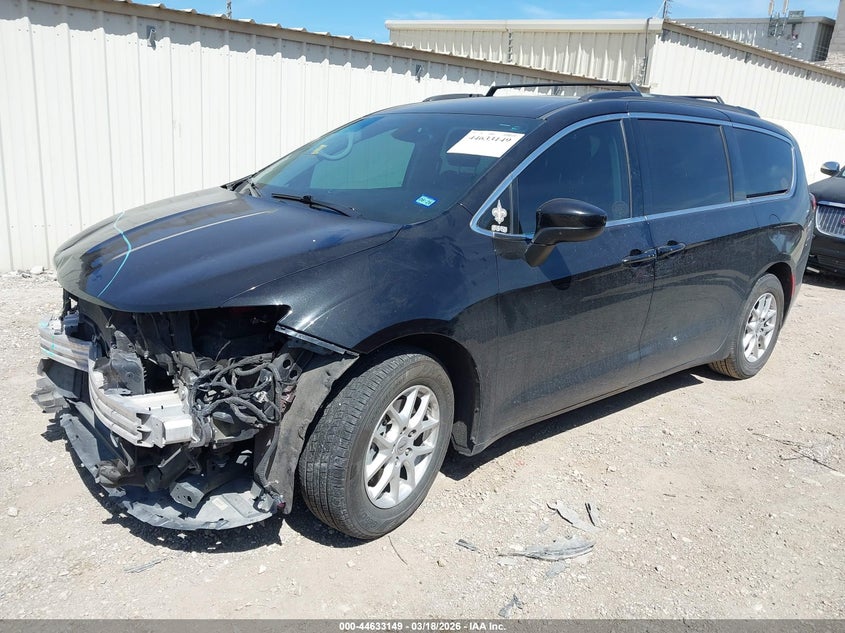 2C4RC1DG8MR504559 2021 Chrysler Voyager Lxi photo 1