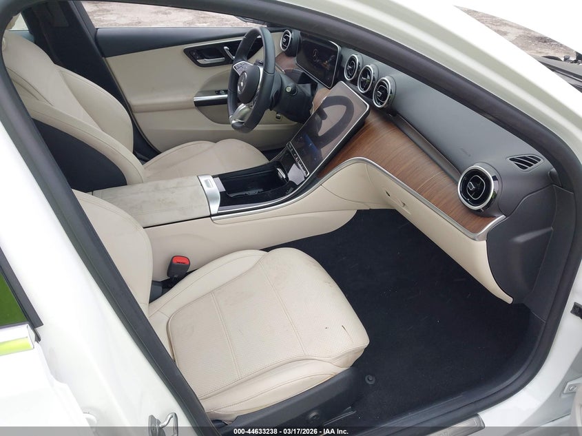 2025 Mercedes-Benz C 300