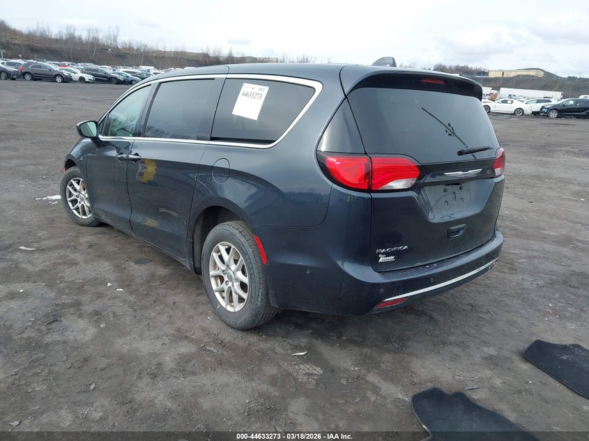 Vin: 2c4rc1fg2lr135581, lot: 45130253, chrysler pacifica touring 20203
