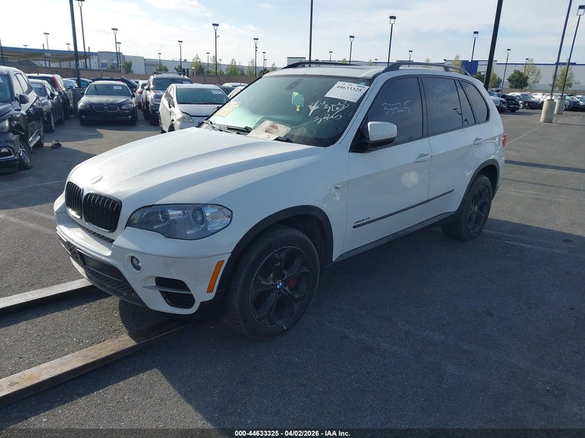 Vin: 5uxzv8c54d0c17301, lot: 45130305, bmw x5 xdrive50i 20132
