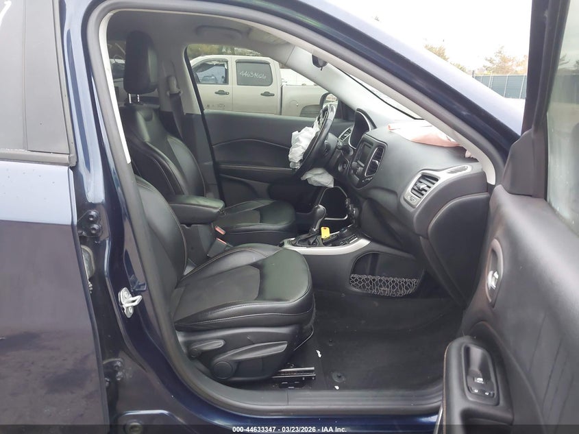 2018 JEEP COMPASS auction photo 5