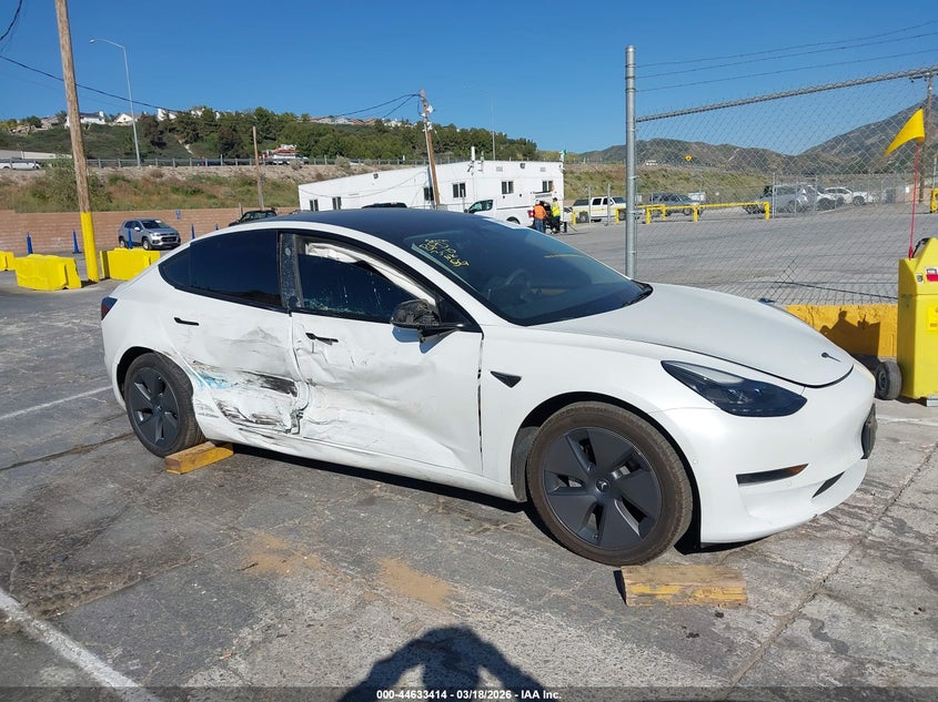 2022 Tesla Model 3 Rear-Wheel Drive