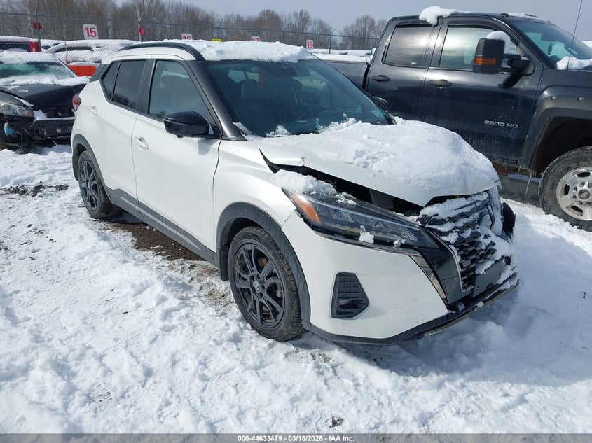 2021 Nissan Kicks Sr Xtronic Cvt