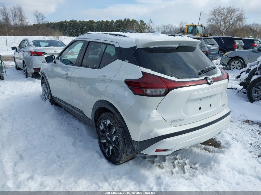 2021 Nissan Kicks Sr Xtronic Cvt
