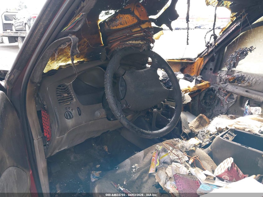 2000 Ford Explorer Xlt VIN: 1FMZU73E4YZC17341 Lot: 44633783