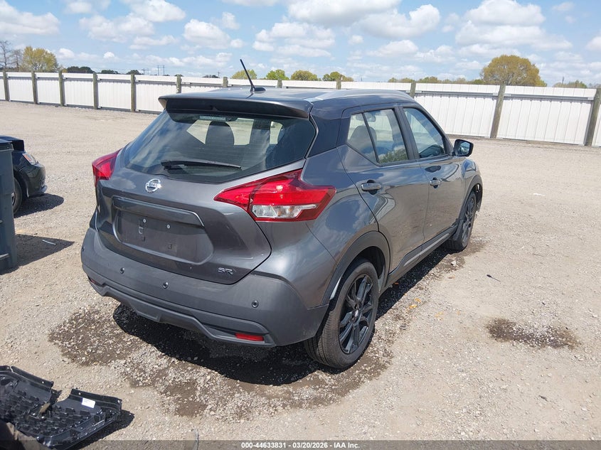 2020 Nissan Kicks Sr Xtronic Cvt