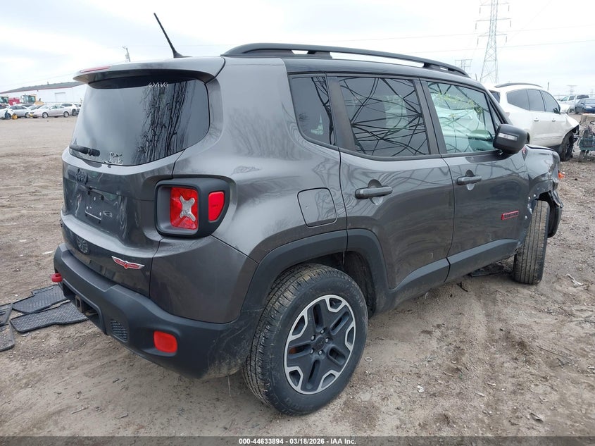 2016 Jeep Renegade Trailhawk