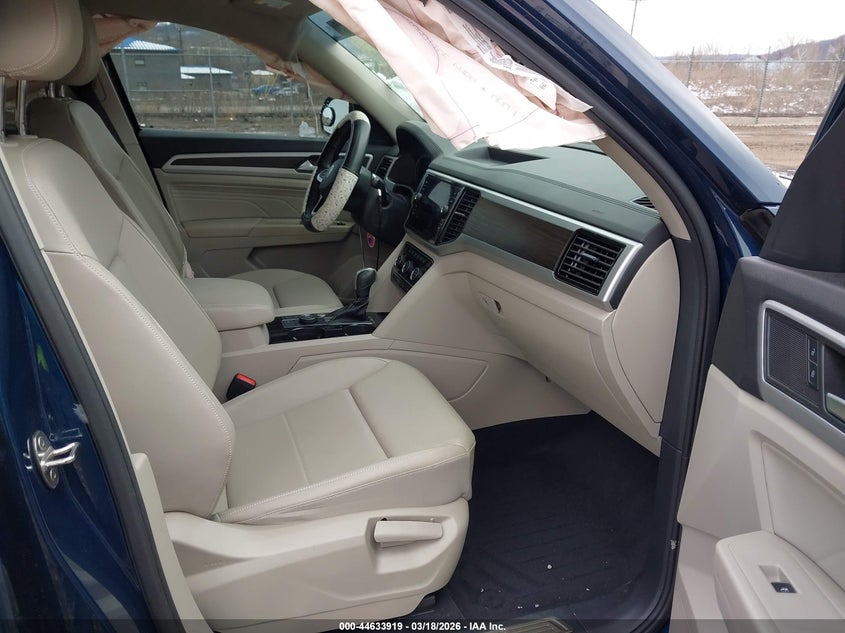 2022 Volkswagen Atlas 3.6L V6 Se W/Technology