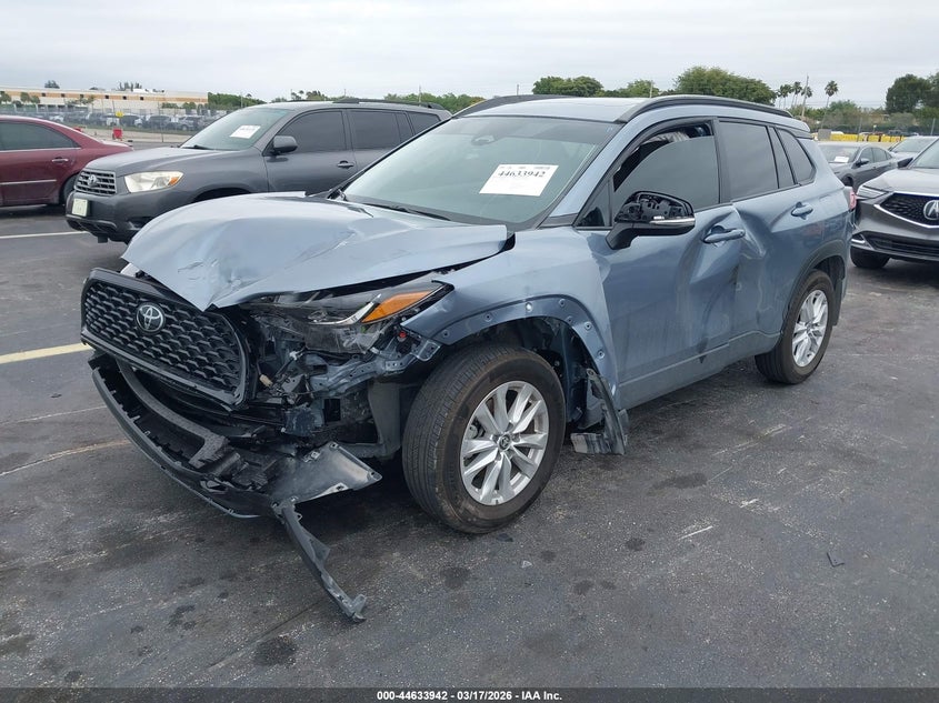 2025 Toyota Corolla Cross Le