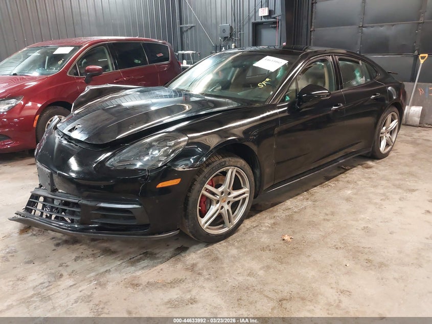2018 Porsche Panamera 4