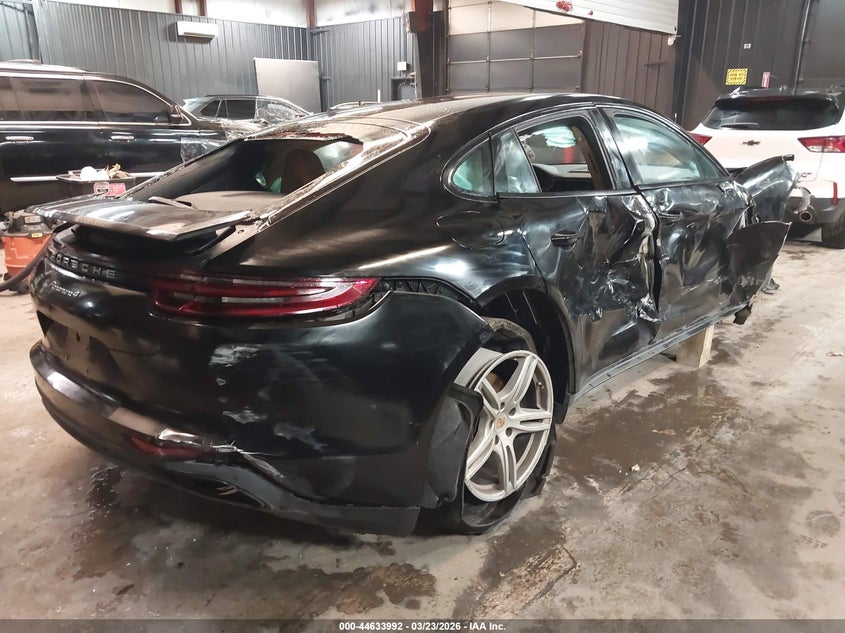 2018 Porsche Panamera 4