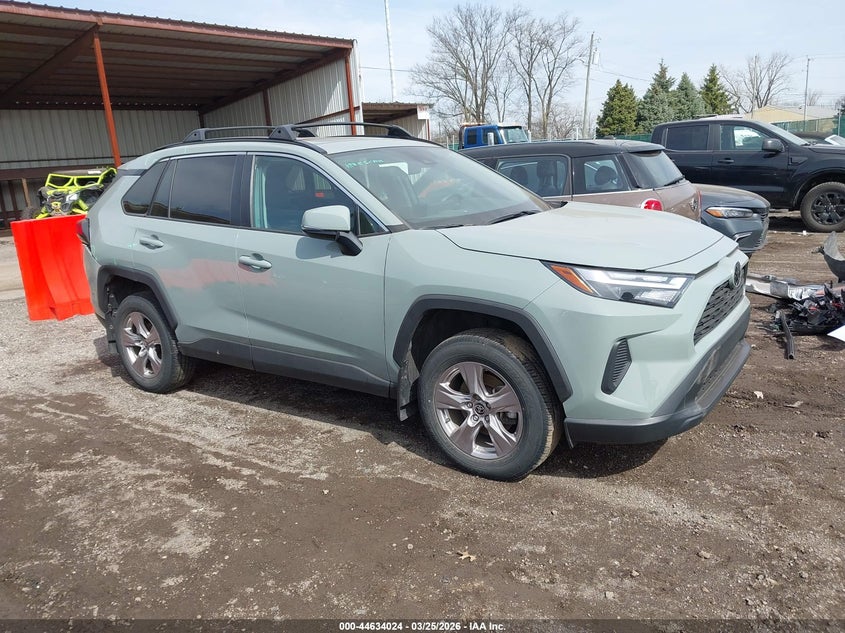 2T3P1RFV6NW259680 2022 Toyota Rav4 Xle auction photo 1