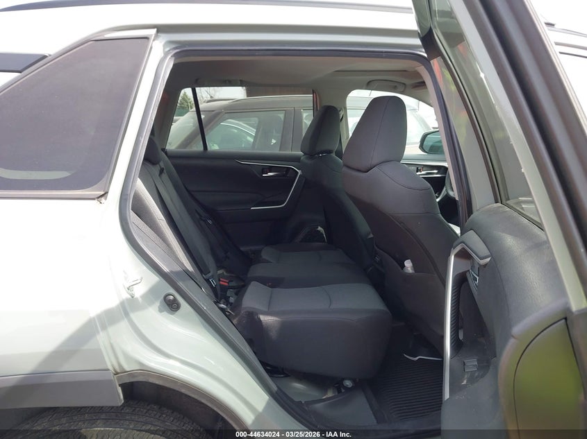 VIN 2T3P1RFV6NW259680 2022 TOYOTA RAV4 XLE